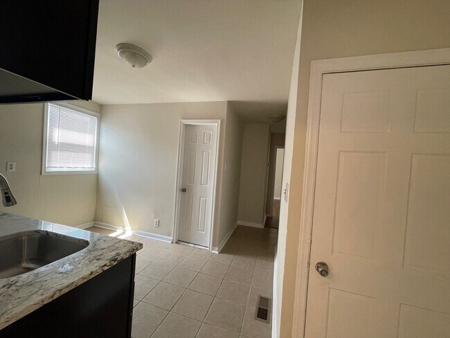 Foto del edificio - 9413 Bustleton Ave