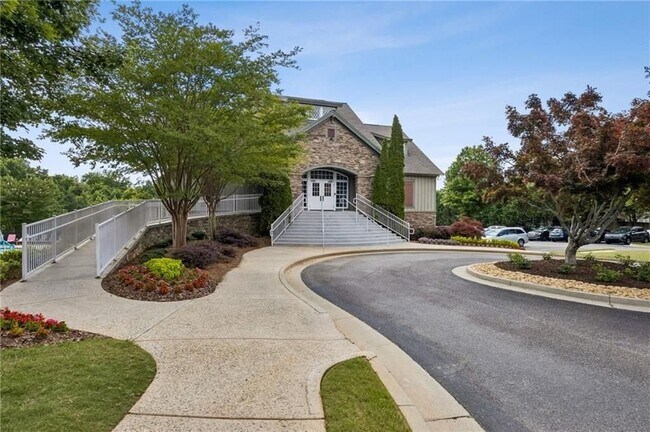 Building Photo - 4755 Stonehaven View
