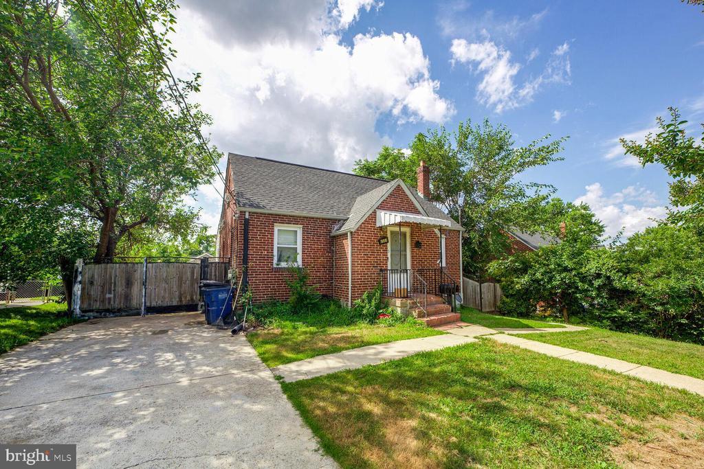 Foto principal - 6508 Medwick Dr