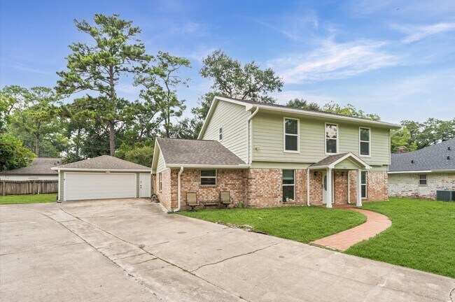 Foto del edificio - 9611 Hearthwood Dr