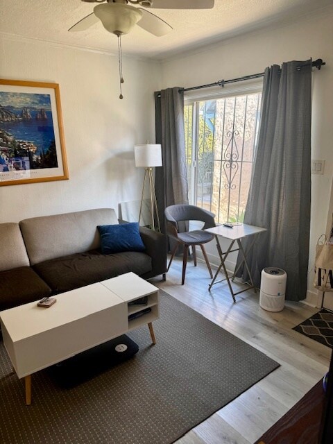 Sala de estar - 2615 Somerset Dr