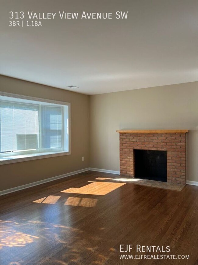 Foto del edificio - 313 Valley View Ave SW
