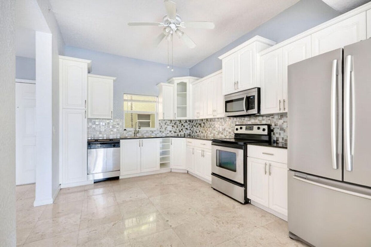 Photo - 1650 Presidential Way 406, West Palm Beach, FL 33401