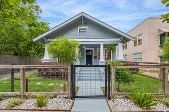 Building Photo - 3709 Reagan St