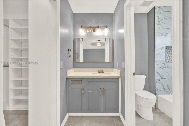 Foto del edificio - 1637 SE 30th St