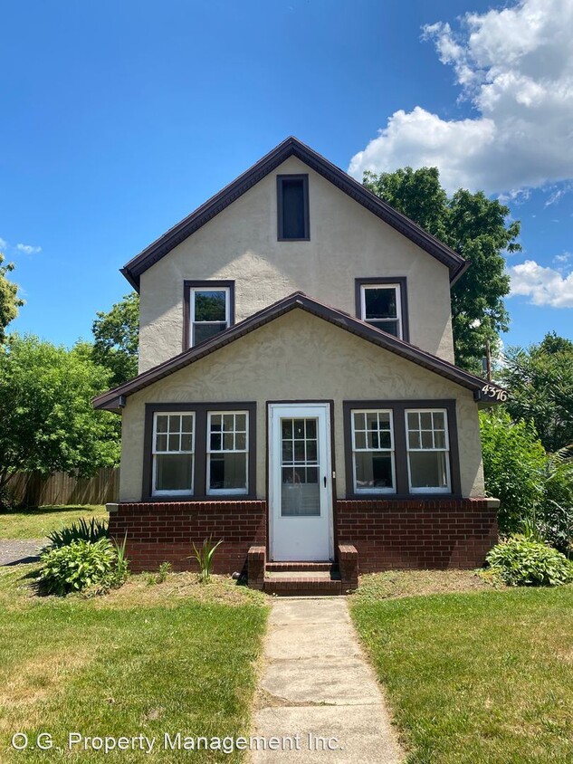 4376 Culver Rd, Irondequoit, NY 14622 House Rental in Irondequoit, NY