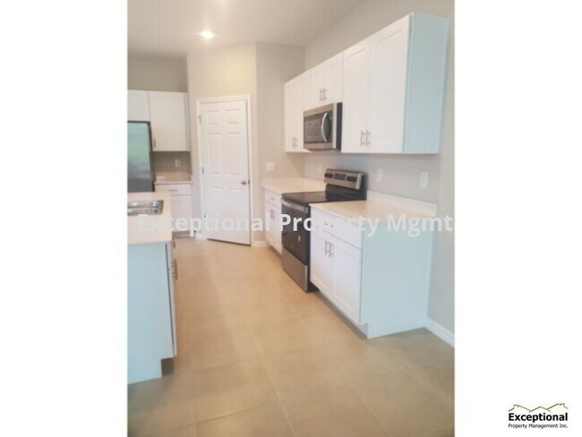 Foto del edificio - NEW! 3 Bedroom 2 Bath Home! AVAILABLE July...