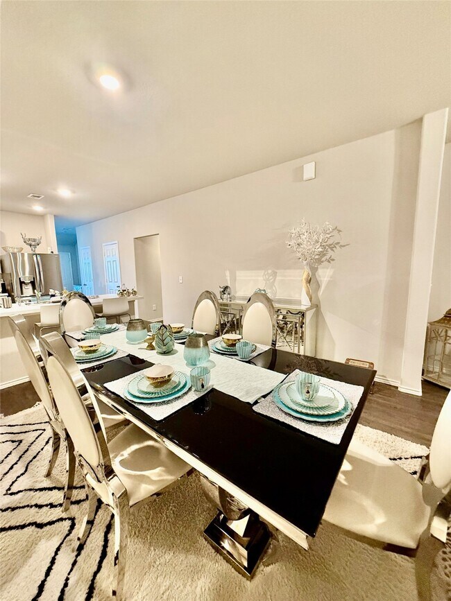 Building Photo - 9921 Spg Crk Rd