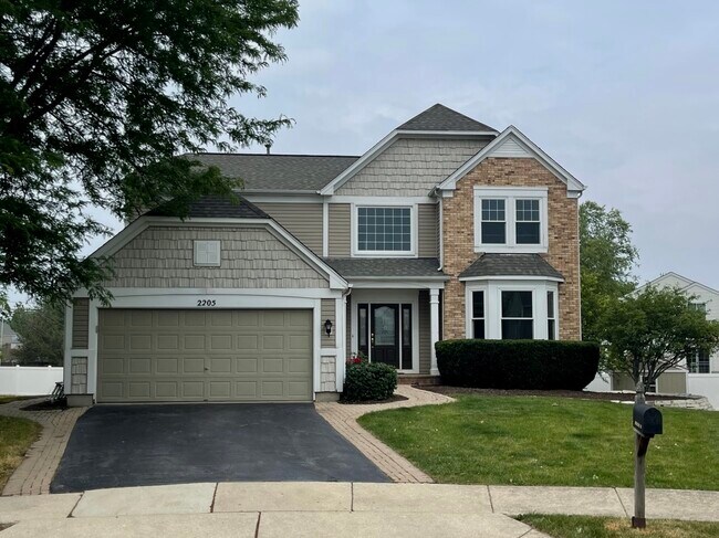 Building Photo - 2205 Clipper Ct