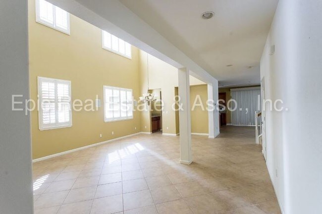 Foto del edificio - 316 W Verano Way