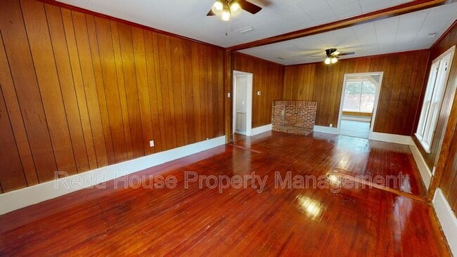 Building Photo - 107 S Jones St