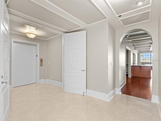 Building Photo - 1110 W Ivanhoe Blvd