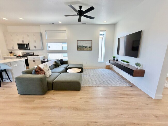 Foto del edificio - Woodlands Estates Townhomes