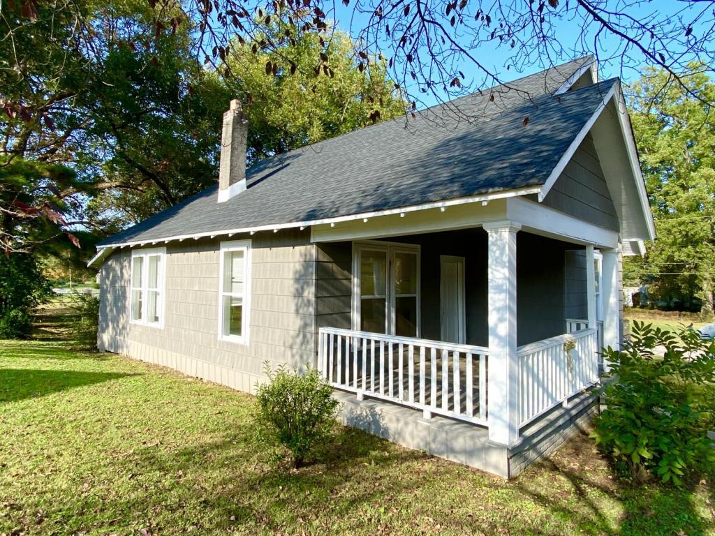 Foto principal - 1071 Moore St. Milan, TN 38358