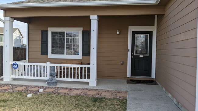 Entrance - 5063 Buchanan Dr