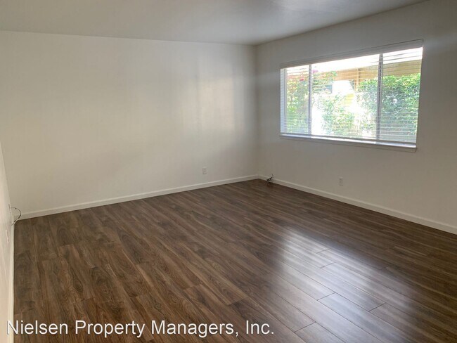 Building Photo - 2519-2525 H St