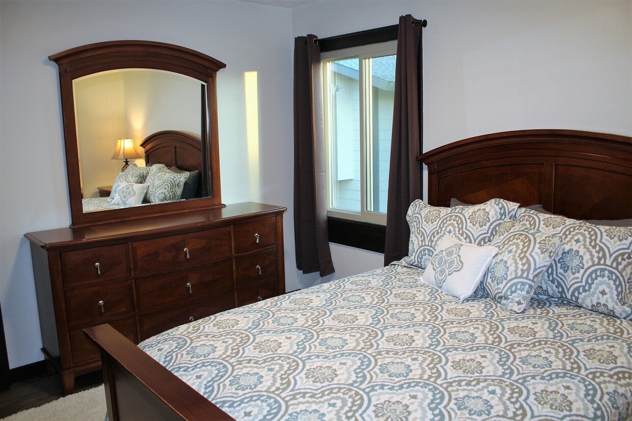 Building Photo - Portage Village by Bosley Properties