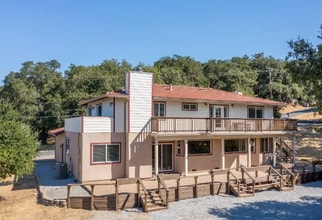 Building Photo - 1088 Palomino Rd