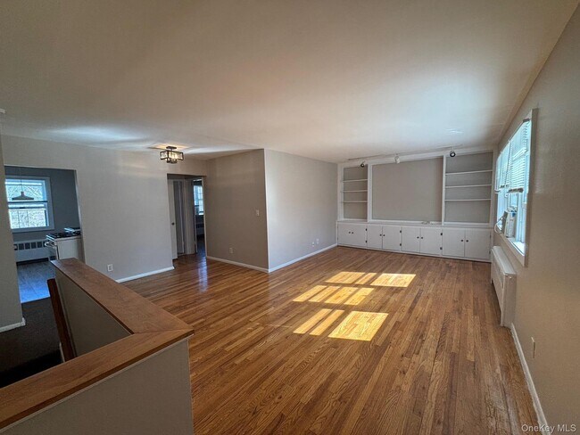 Foto del edificio - 580 Bedford Rd