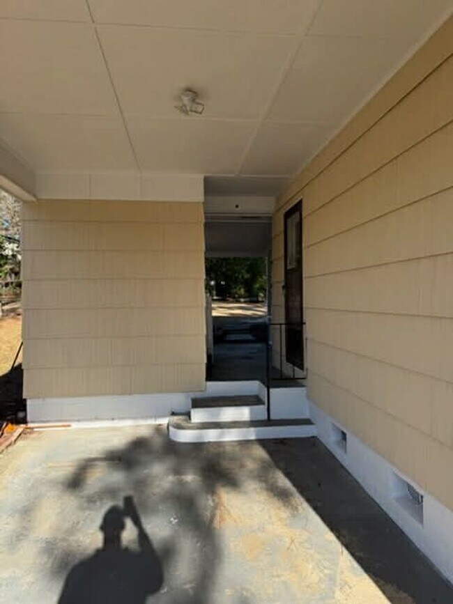 Foto del edificio - 3 Bedroom Newly Renovated Unit