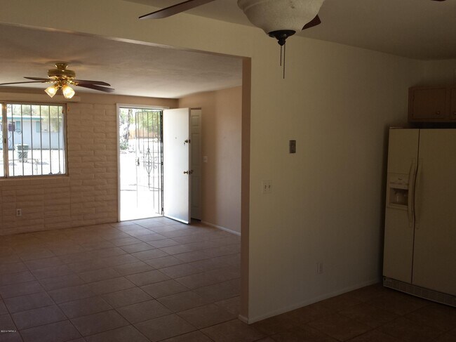 Foto del edificio - 7701 E 45th St