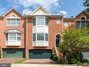Building Photo - 8165 Madrillon Ct