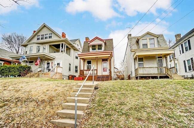 Norwood – Charming Updated 3-Bedroom Home - Norwood – Charming Updated 3-Bedroom Home