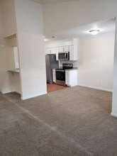 Upstairs Garden Apartment - Lake Princess Anne Apartments