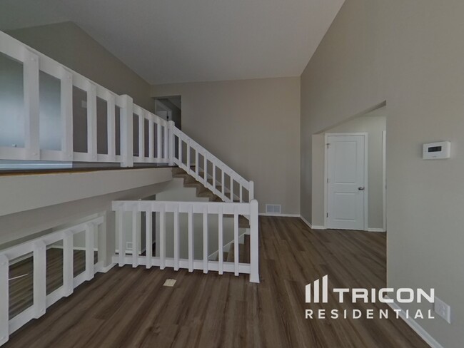 Foto del edificio - 1444 Willow Creek Ln