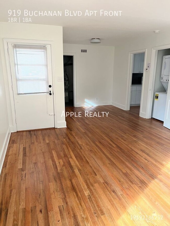 Foto del edificio - 919 Buchanan Blvd - Apt FRONT - Available ...