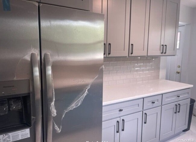 Building Photo - 3 Caroline St