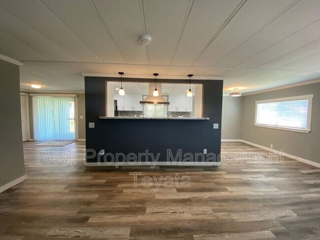 Foto del edificio - 8449 Moonlight Way