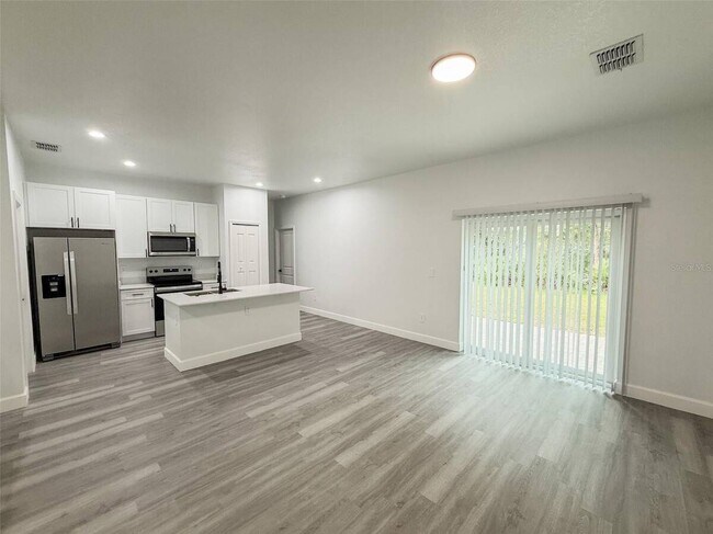 Foto del edificio - 824 Hanover Ave
