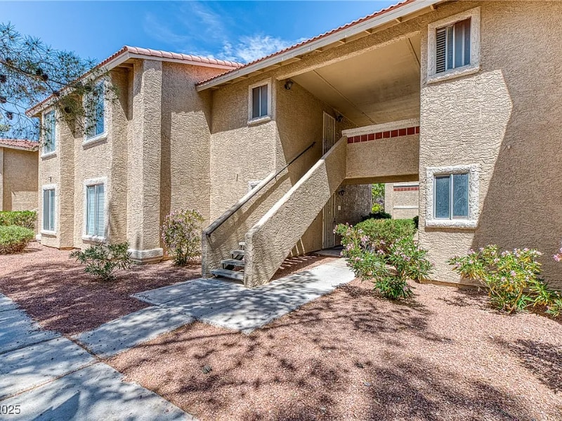 Foto principal - 7200 W Pirates Cove Rd