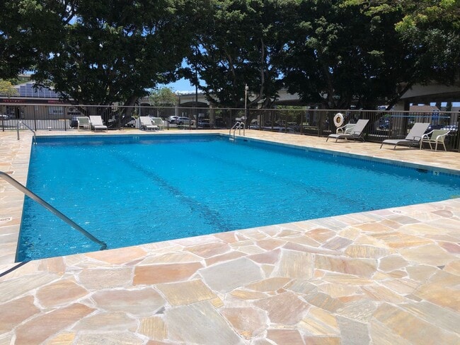 Photo - Kahala Tower 2/2/1  Convenient Living! Apartment