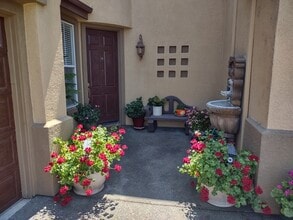 Building Photo - 1122 Mitchell Ln