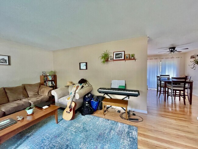Foto del edificio - Partially Remodeled Home in Prime Fort Col...