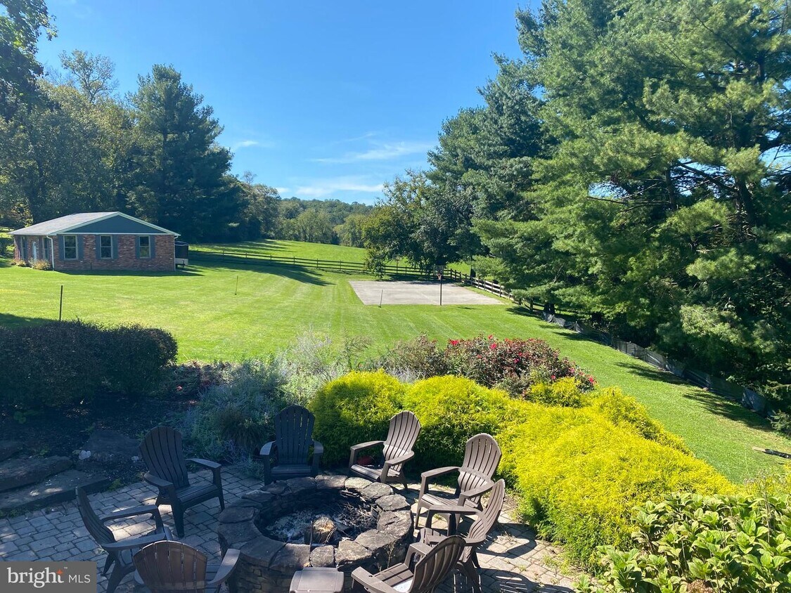Foto principal - 16708 Jm Pearce Rd