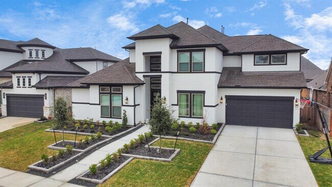 Building Photo - 9922 Regal Bend Dr