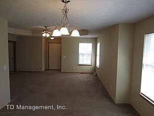 Building Photo - 1173 N Westwood Ave
