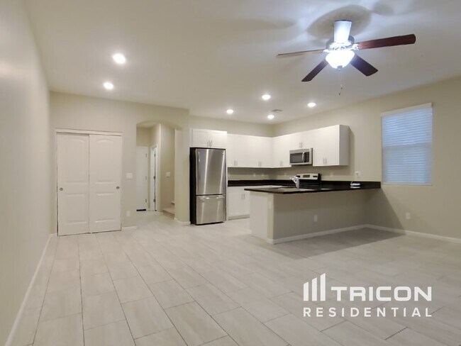 Foto del edificio - 12584 W Lindbergh Dr