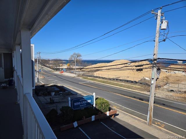 Building Photo - 40 Bayville Ave