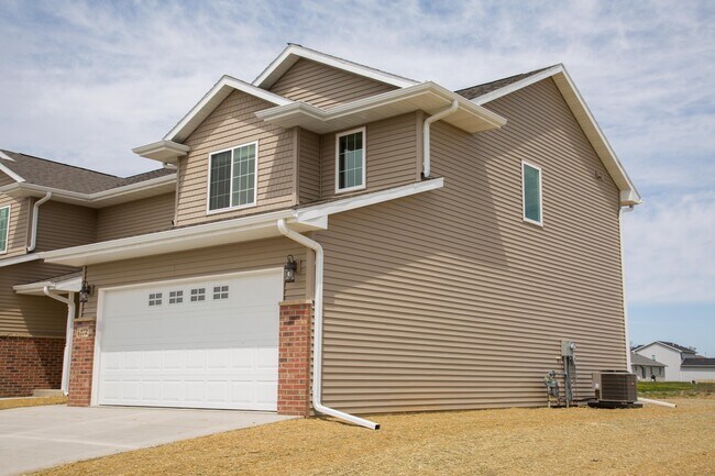 Foto del edificio - 6333 Pawnee Ln