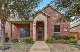 Building Photo - 6911 Nava