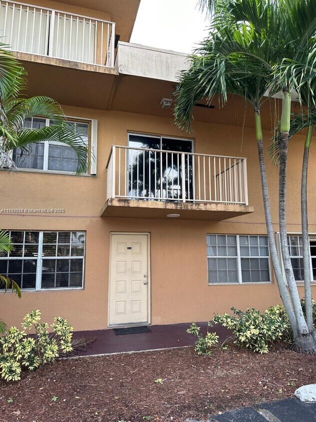 Primary Photo - 7510 SW 152nd Ave