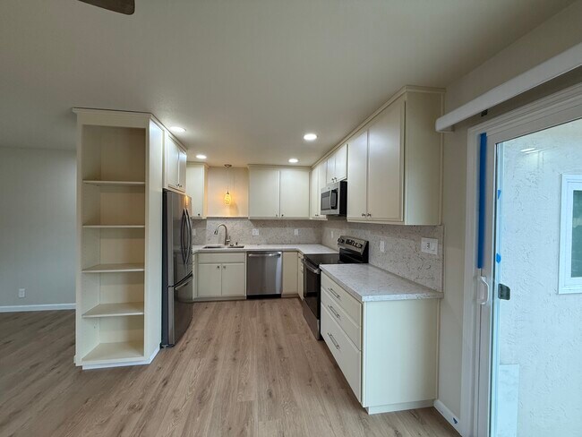 Foto del edificio - 1127 Dover Dr