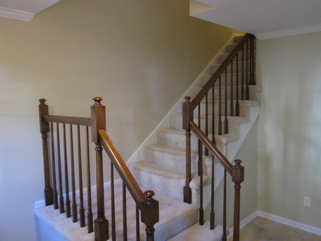 Building Photo - 2200 Andover Ct