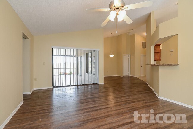 Foto del edificio - 3699 Chatham Dr