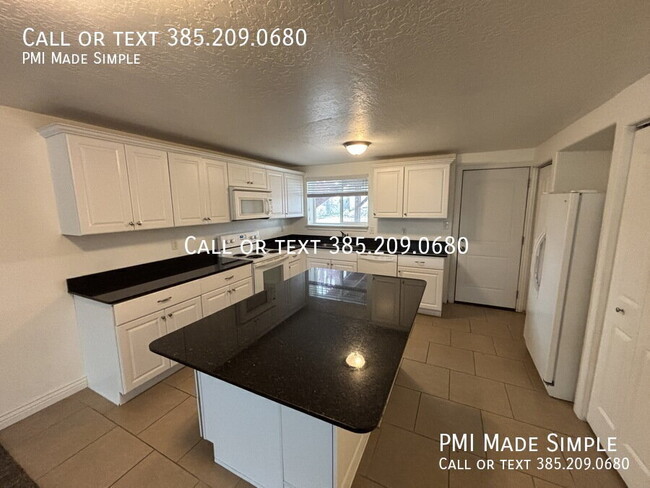 Building Photo - 1100 W 675 N