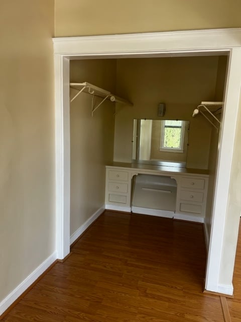 Bedroom 2 Walk-in - 959 N Wilton Pl